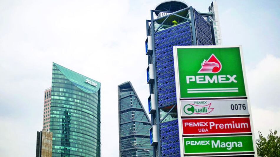 Acusan al gobierno mexicano de beneficiar a Pemex