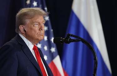 Trump dice que Zelenski puede acabar guerra ‘casi de inmediato’ si descarta Crimea y OTAN