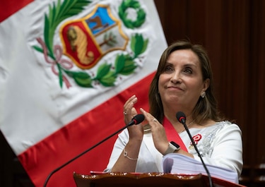 Fiscalía denuncia a Dina Boluarte y a seis exministros por la represión de las protestas antigubernamentales