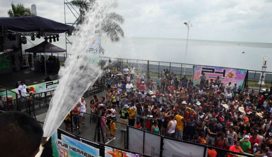 Recomiendan no usar agua potable en los culecos