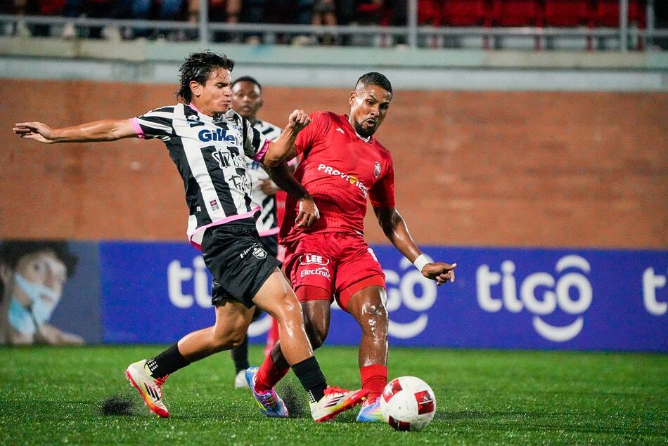 San Francisco y Tauro empatan en el inicio de la jornada 11 del Clausura  