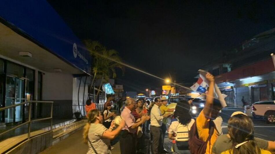 Residentes de Panamá Oeste se oponen a las reformas constitucionales