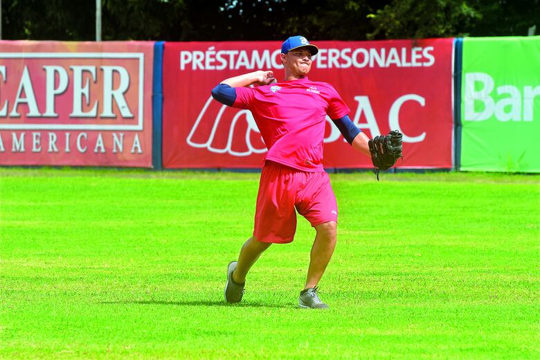 Entrenan para los Bolivarianos