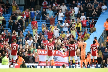 Arsenal cae 5-0 ante el City; Liverpool y Chelsea empatan