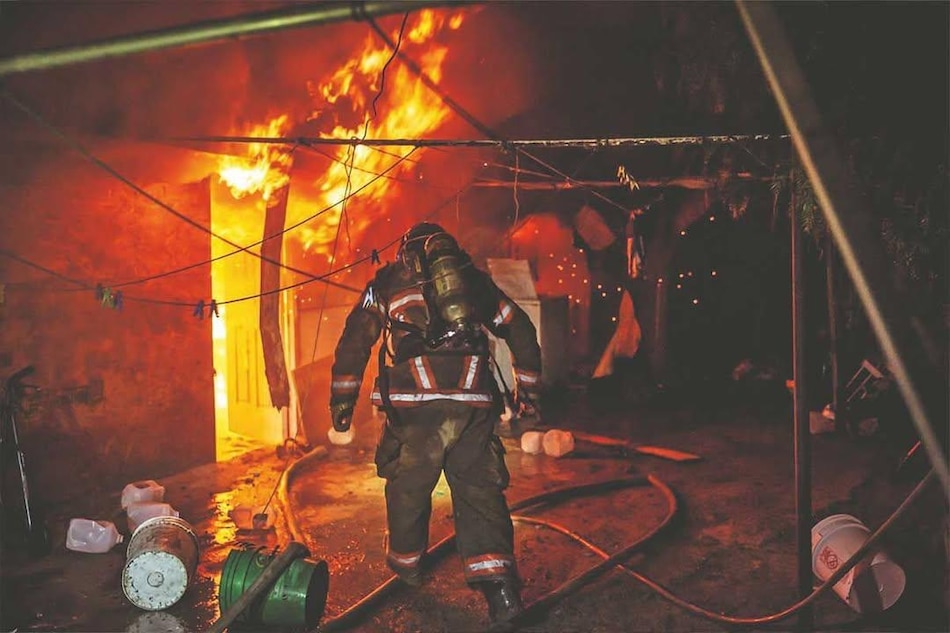 Bomberos atendieron dos incendios en Calidonia