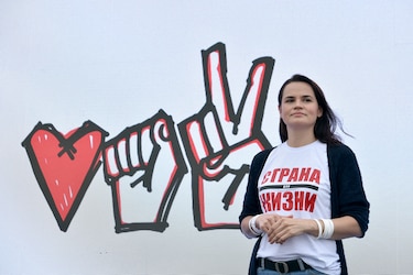 Una novata desafía al todopoderoso Lukashenko en la presidencial de Bielorrusia