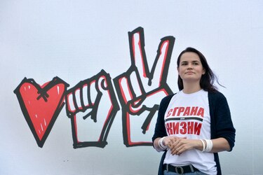 Una novata desafía al todopoderoso Lukashenko en la presidencial de Bielorrusia