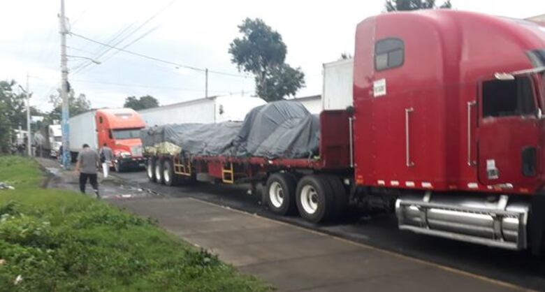 Camioneros panameños a punto de cumplir un mes varados en Nicaragua