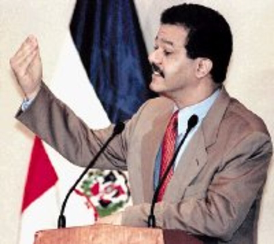 Senado dominicano grava jarabe de maiz de EU