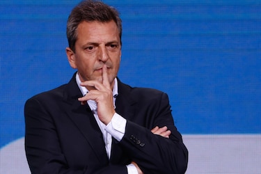 Massa pide no especular para evitar incertidumbre antes de asumir ministerio en Argentina