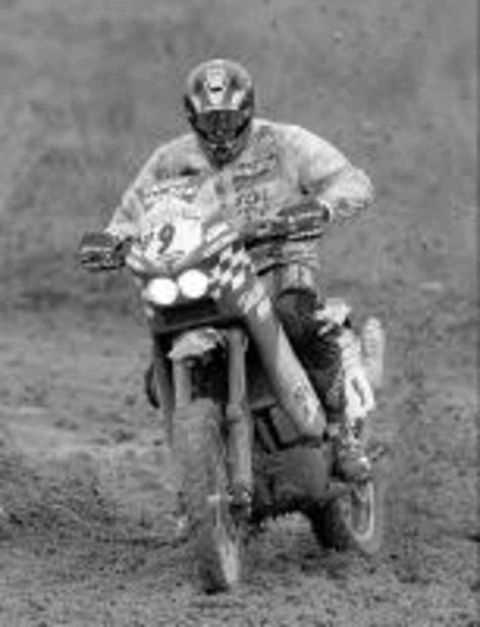 Los españoles dominan el rally