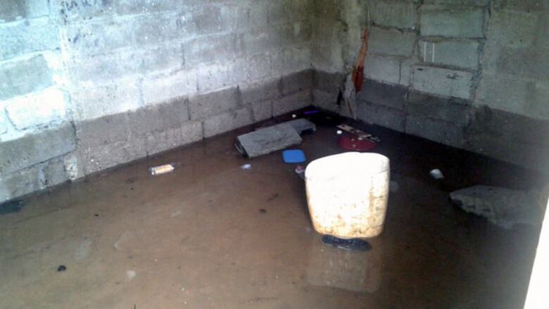 Varias comunidades afectadas por marea alta en la costa del Pacífico