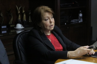 Roxana Méndez se distancia de las transferencias: ‘Cada ministerio aporta y trabaja con diferentes municipios’