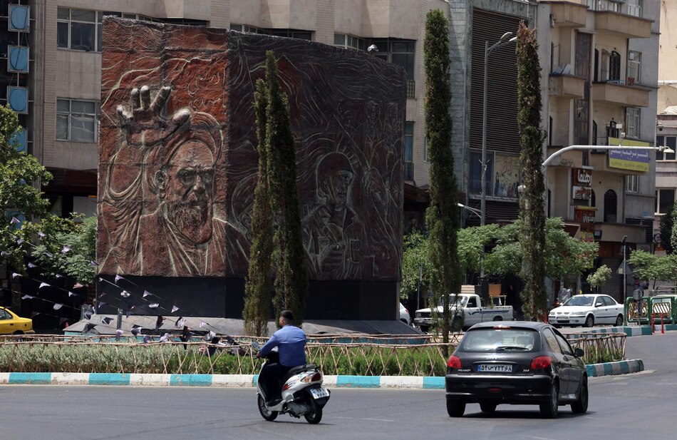 Irán acusa a Israel de lanzar ataques contra su territorio tras inicio del alto el fuego; Trump hace advertencia
