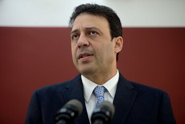 Puerto Rico revisa plan de reforma fiscal; aumenta déficit