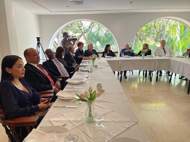 La bancada de CD da un plantón a Cortizo y se marcha de la Asamblea para reunirse con Martinelli