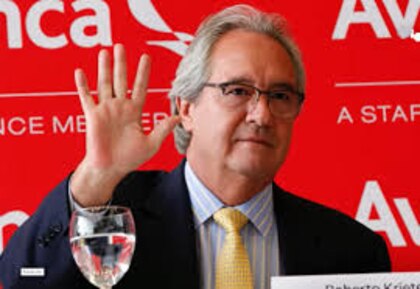 El empresario más rico de El Salvador y hombre clave de Avianca traslada su sociedad patrimonial de España a Panamá