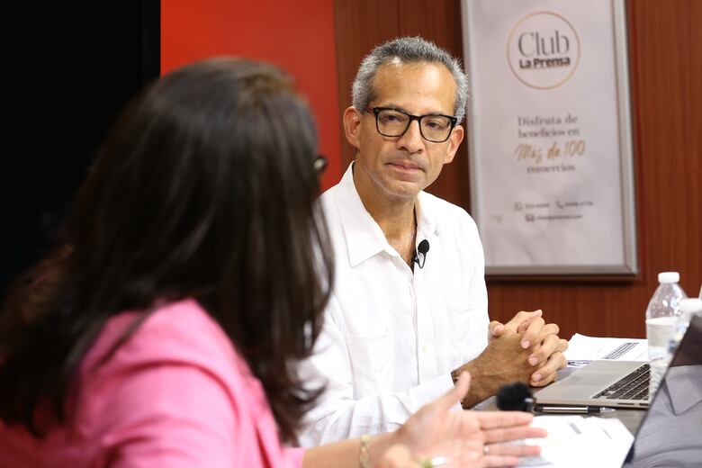 ‘Es urgente atacar el problema de las pensiones en la CSS’; afirmó el economista Carlos Araúz en conversatorio con ‘La Prensa’