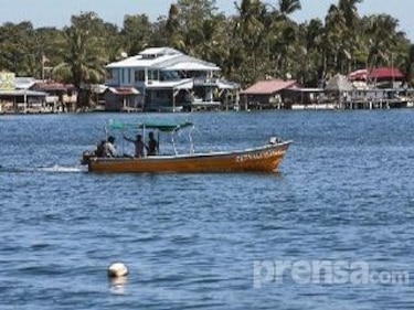 Suspensión de taxis marítimos genera polémica en Bocas