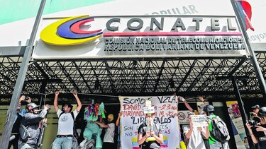 Oposición denuncia a Maduro por fraude