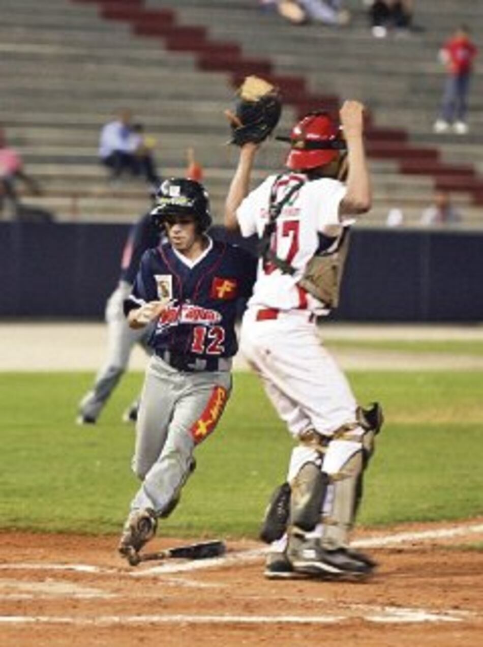 Veraguas golpea a Metro y lidera la serie