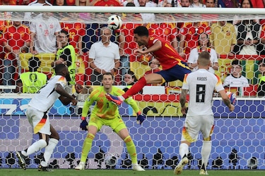 Mikel Merino mete a España en semifinales de la Eurocopa