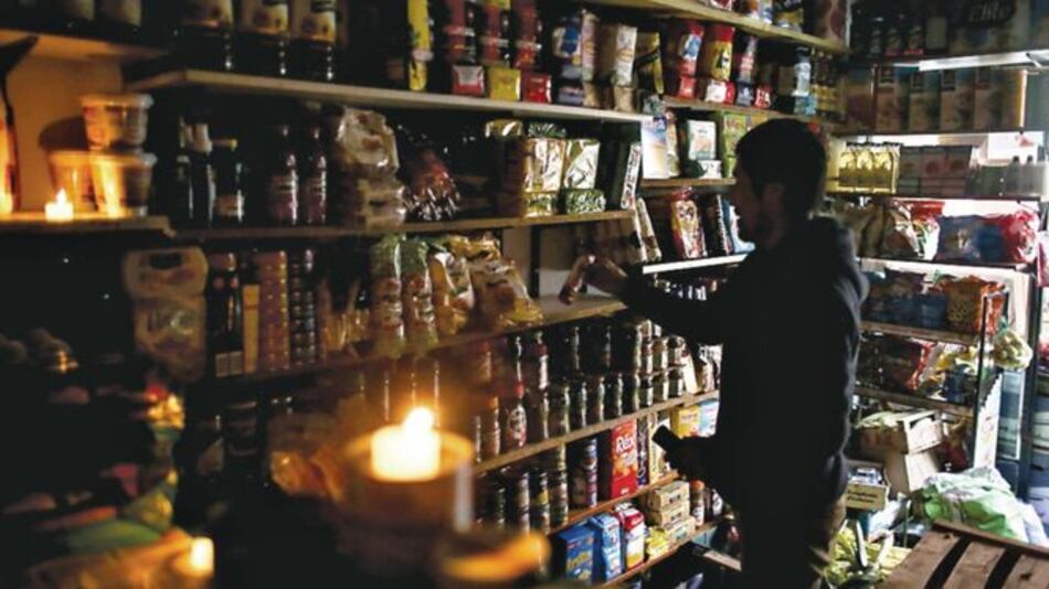 Apagón energético masivo afecta a Argentina y Uruguay