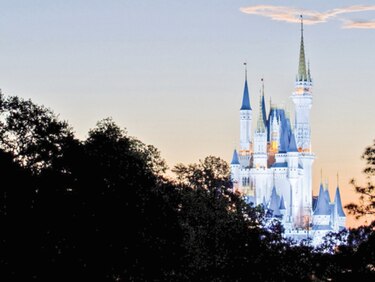 El ‘mágico’ mundo de las mascarillas y termómetros: Universal y Disney ya tienen fecha de reapertura