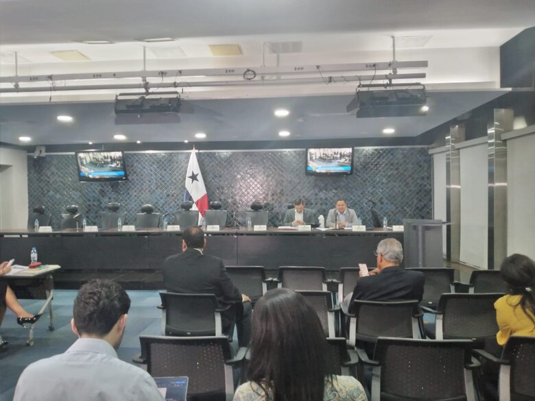 Minuto a minuto: la Asamblea aprobó en primer debate el contato minero, después de una reunión de diputados del PRD en la Presidencia