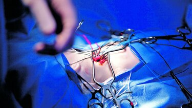 CENTRO MÉDICO CON REALIDAD VIRTUAL PARA ENSEÑANZA