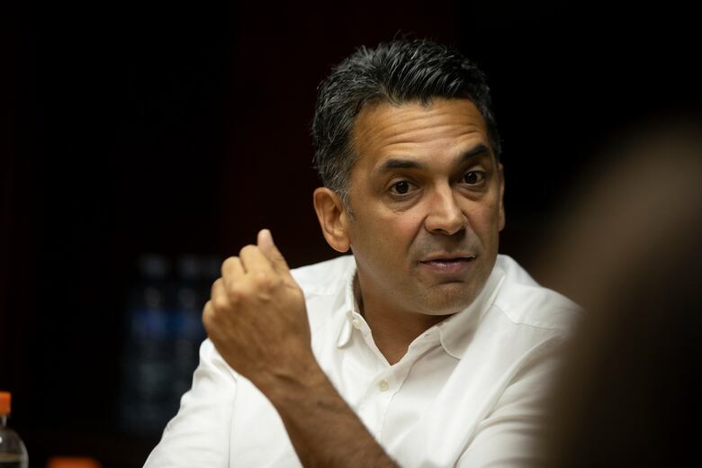 Lombana sobre las alianzas: ‘no me niego, siempre y cuando no afecte mis principios’