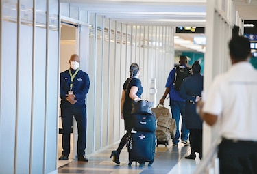 Se alarga agonía del turismo