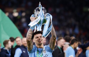 Guardiola gana la partida a Arteta y el Manchester City se proclama campeón de la Carabao Cup