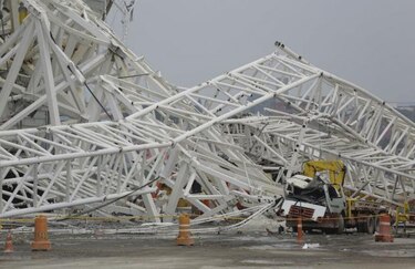 Accidente en estadio no afectará inauguración del Mundial