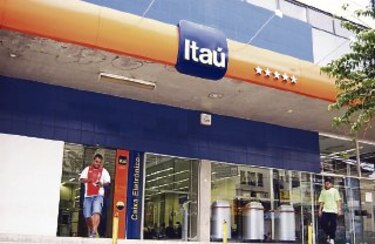 Baja ganancia del Itaú-Unibanco