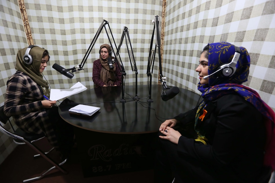 Los talibanes vetan la voz de las mujeres en las emisiones de radio en el sur de Afganistán