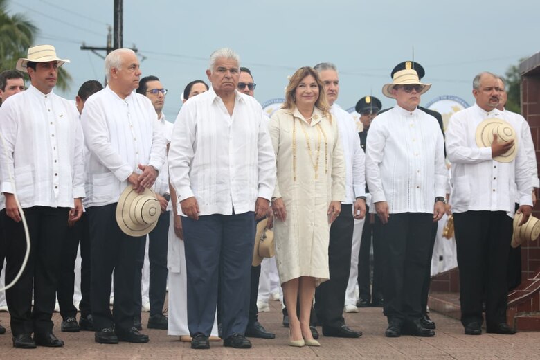 Mulino lleva el poder a La Villa: gabinete completo, asesores y silencios en una fecha cargada de símbolos