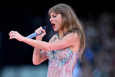 Taylor Swift honra a la DJ Lisa López con donaciones de $100,000 tras tragedia en el Super Bowl