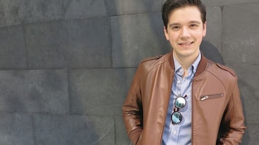 El cantante Axel Muñiz revela cuál es su principal vicio