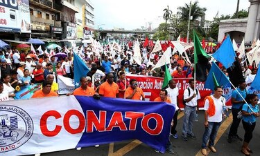 Incremento del salario mínimo, en agenda de obreros y el Gobierno