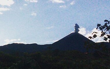 En Ecuador reportan que el volcán Reventador tiene una actividad eruptiva alta