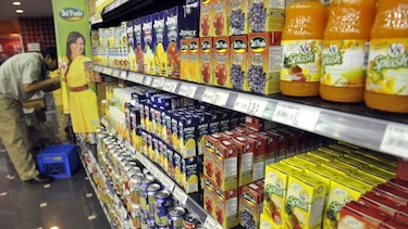 Prohíben la importación de 69 variedades de néctares de frutas en el país