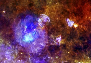 ESA difunde imágenes de la muerte de una estrella a 10 mil años luz