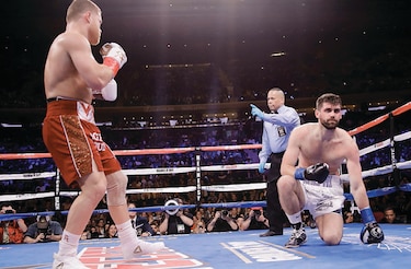 Canelo hace historia, en la mira está Golovkin