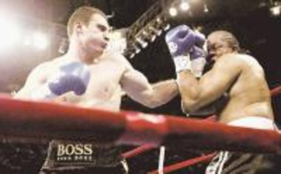 Vitali Klitschko le dio una lección de boxeo a Johnson