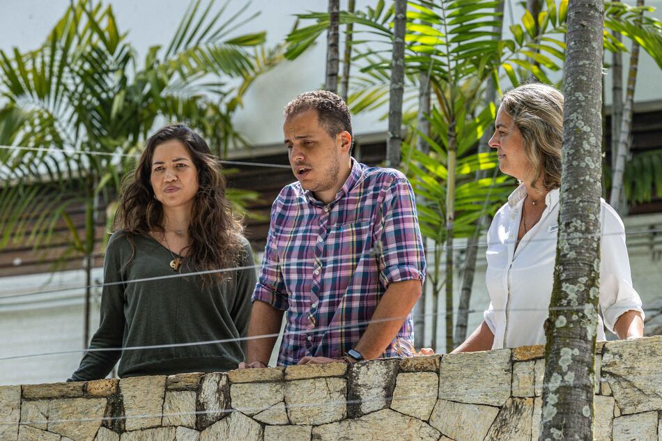 Equipo opositor pide salvoconductos para asilados en la residencia de Argentina en Caracas