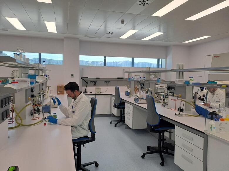 Academia e industria de la salud bucal se reúnen en Barcelona para prevenir enfermedades