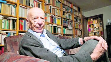 Emilio Lledó, una vida de libros