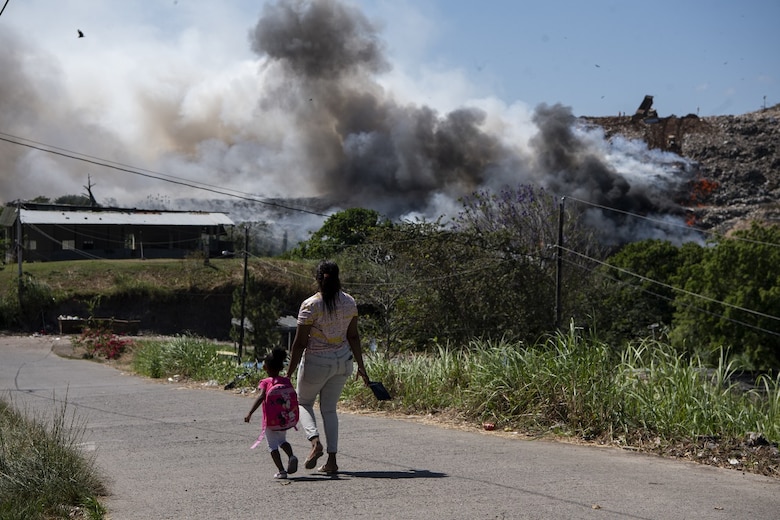 Atienden a 27 personas afectadas por el humo tóxico que emana de cerro Patacón