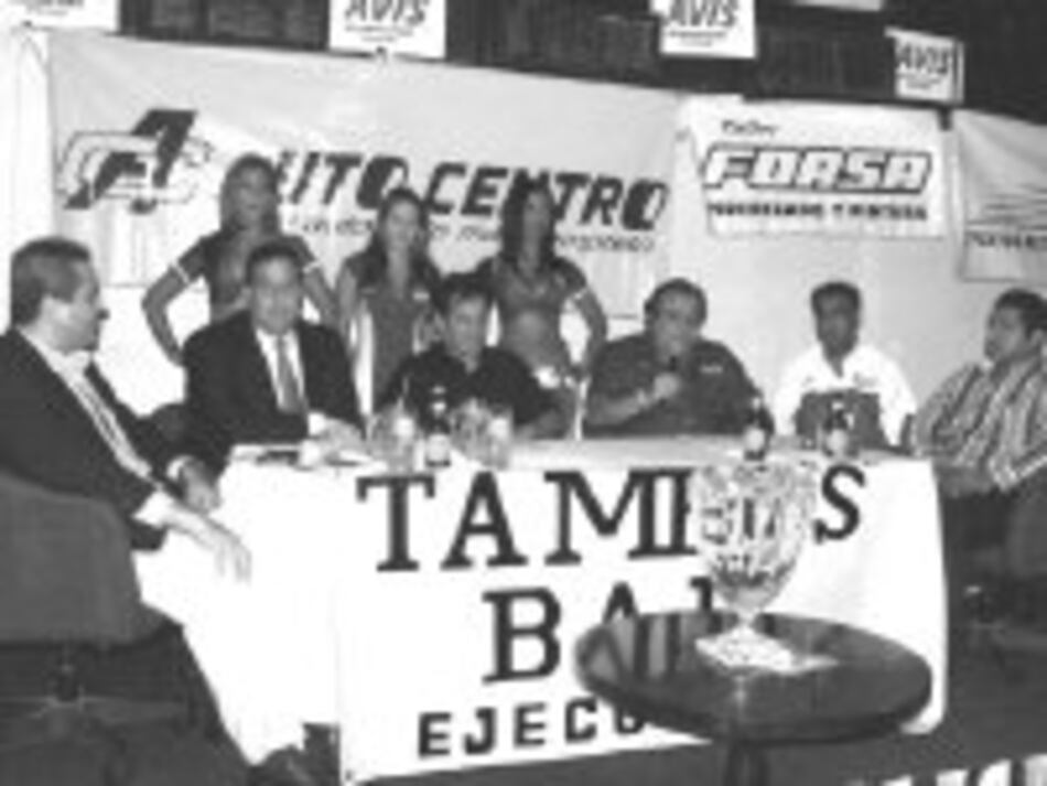 Todo listo para carrera de autos este domingo